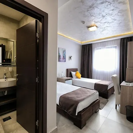 Garnet & Event Centar 4* 루마