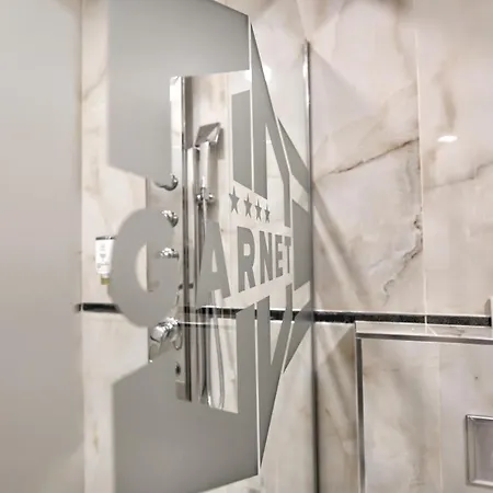 Garnet & Event Centar 호텔 4*