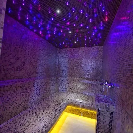 Garnet & Event Centar 호텔 루마