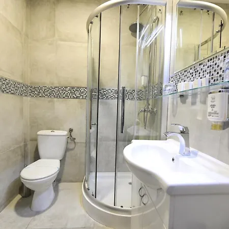 Garnet & Event Centar 호텔 4*