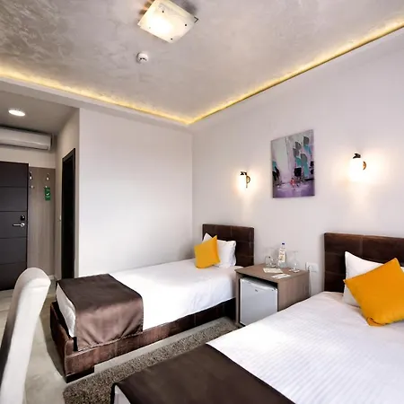 Garnet & Event Centar 호텔