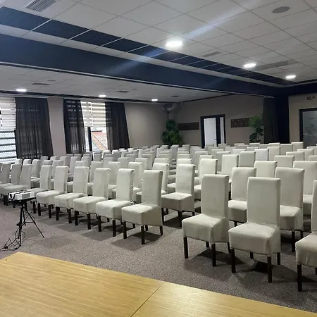 Garnet & Event Centar Hotel 4*