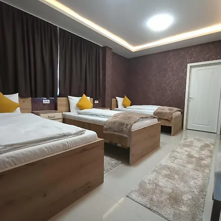 Garnet & Event Centar 4*