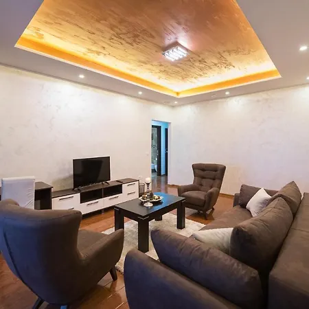 Garnet & Event Centar Hotel Ruma